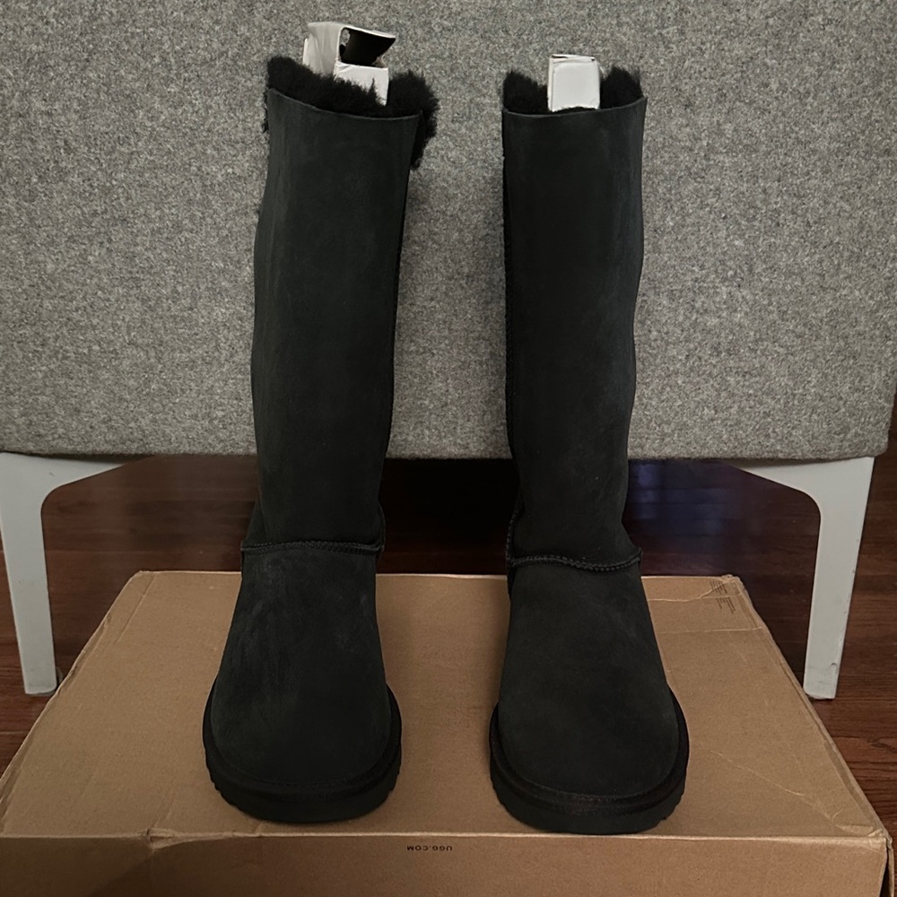 Women's Black Suede Boots uggs size 8 Women’s
